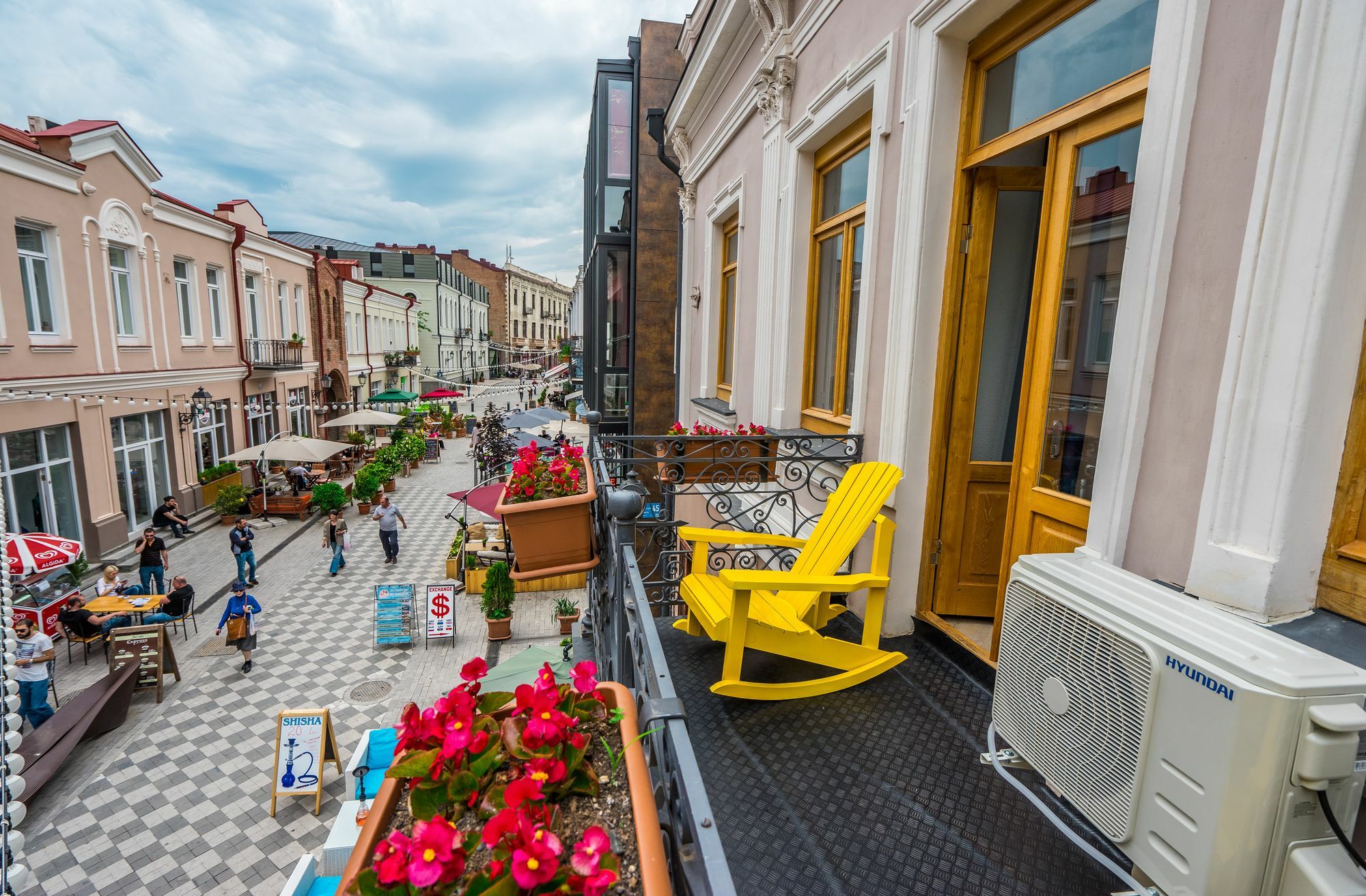 Brotseuli Hotel Tiflis Exterior foto